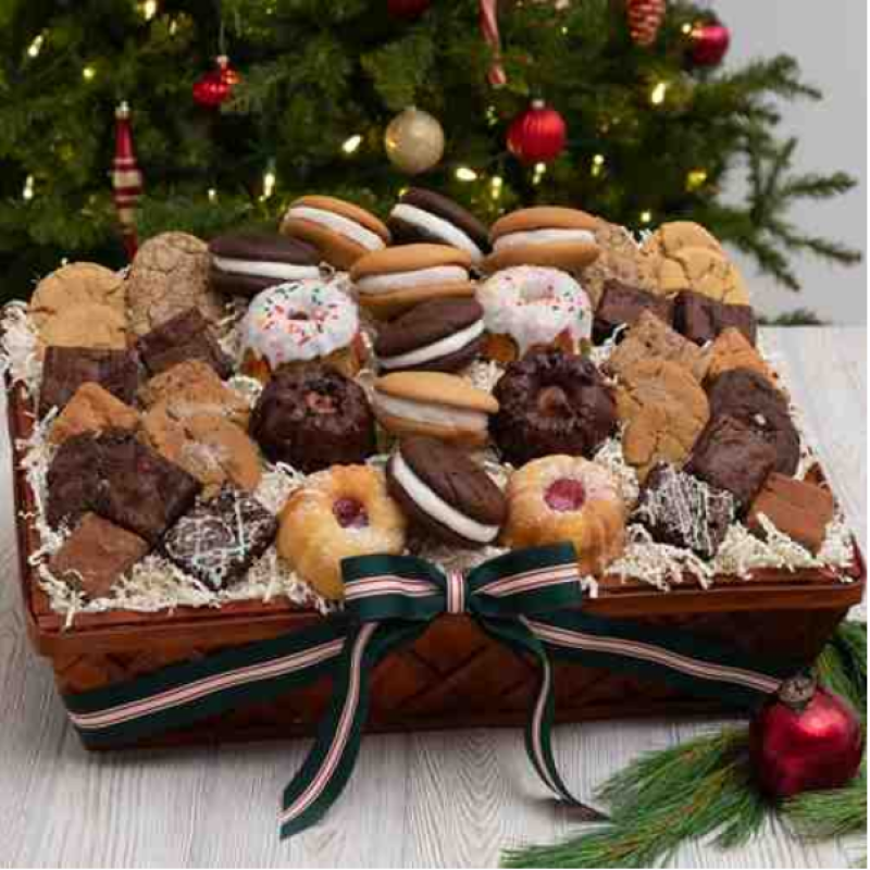 Coffee & Christmas Tree Gift Set – Christmas gift baskets – US delivery -  BroCrates USA